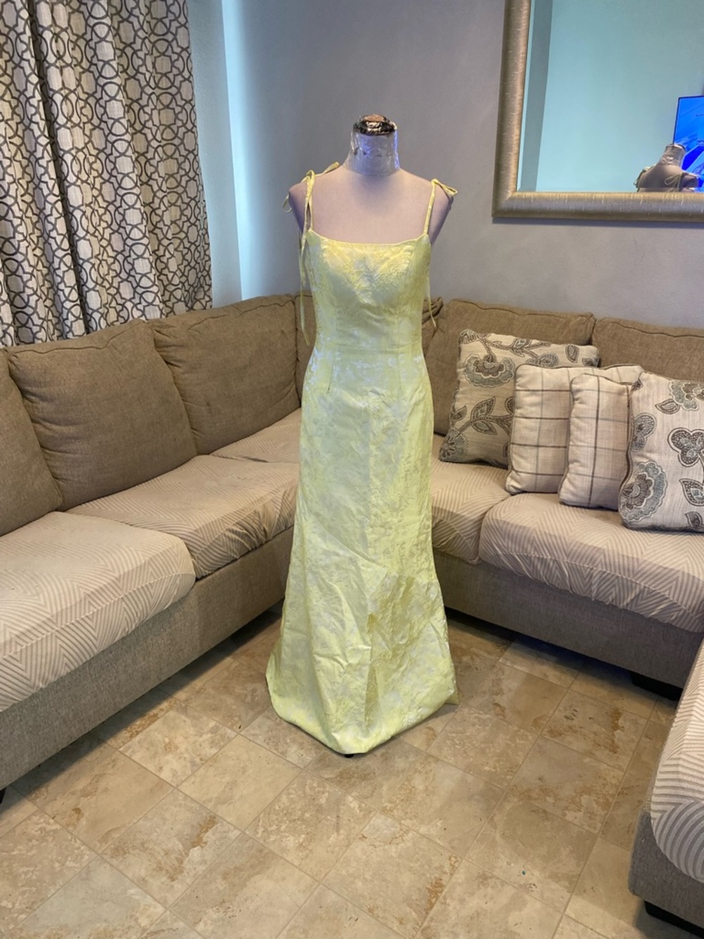 New Lemon-yellow floral Women Small jacquard maxi dress with tie-shoulder straps